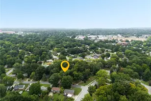 1002 Surry Dr, Greensboro, NC 27408 - Photo 40