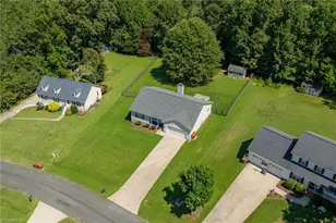 194 Briarcreek Dr, Winston-Salem, NC 27107 - Photo 36