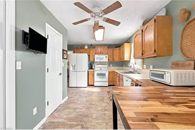 264 Reedy Creek Court, Lexington, NC 27295 - Photo 10