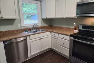 1801 Glenside Dr, Greensboro, NC 27405 - Photo 8