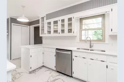 2231 Lacy Street, Burlington, NC 27215 - Photo 6