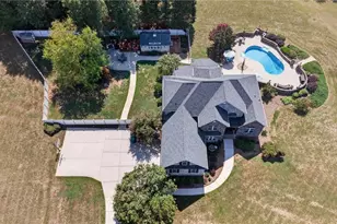 493 Mashie Dr, Summerfield, NC 27358 - Photo 2