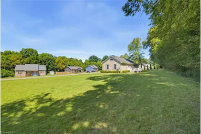 726 Cypress Hill Drive, Eden, NC 27288 - Photo 28