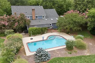 2403 Goldfield Ct, Greensboro, NC 27455 - Photo 4