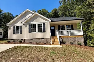 212 Koontz Ave, Thomasville, NC 27360 - Photo 1