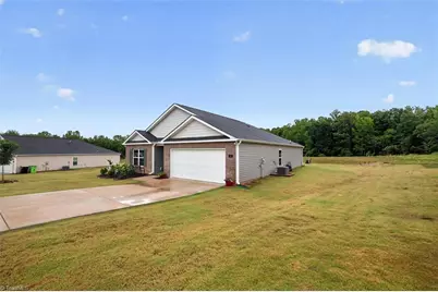196 Beebop Lane, Lexington, NC 27295 - Photo 4