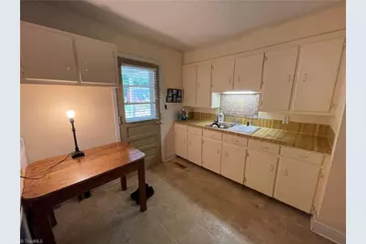105 Spruce Street, Lexington, NC 27292 - Photo 12