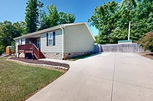 228 Martin Ave, Lexington, NC 27292 - Photo 2