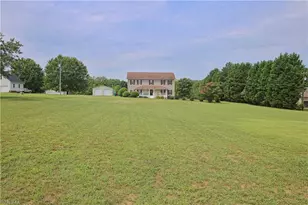 164 Meadow Branch Rd, Reidsville, NC 27320 - Photo 4