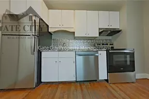227 Oakhurst St, Kernersville, NC 27284 - Photo 2