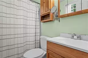 2704 Hill-N-Dale Dr, Greensboro, NC 27408 - Photo 18