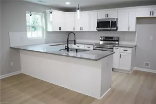 421 Webb St, Mebane, NC 27302 - Photo 2