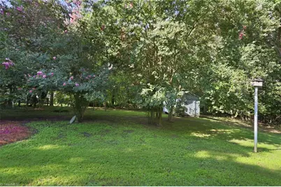 3822 Quail Run Lane, Burlington, NC 27215 - Photo 32