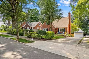 221 Woodrow Ave, High Point, NC 27262 - Photo 48
