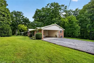 1949 Brook Dr, Asheboro, NC 27205 - Photo 4