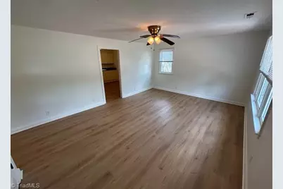 558 Kinard Drive, Winston-Salem, NC 27101 - Photo 8