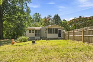 4915 Rhondan Rd, Summerfield, NC 27358 - Photo 28