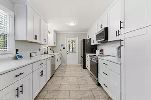 4915 Rhondan Rd, Summerfield, NC 27358 - Photo 8