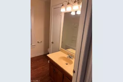 300 Ward Street, Graham, NC 27253 - Photo 24