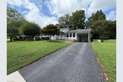 219 E Church Street, Mount Airy, NC 27030 - Photo 4
