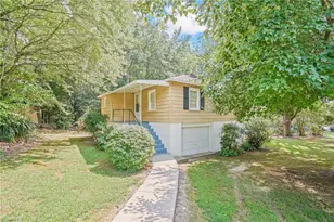 1738 Kivett Council Rd, Liberty, NC 27298 - Photo 16