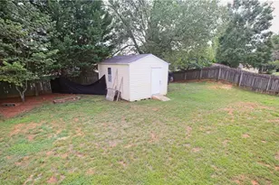 7007 Taunton Dr, Greensboro, NC 27410 - Photo 16