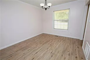 7007 Taunton Dr, Greensboro, NC 27410 - Photo 4