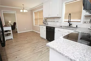 7007 Taunton Dr, Greensboro, NC 27410 - Photo 8