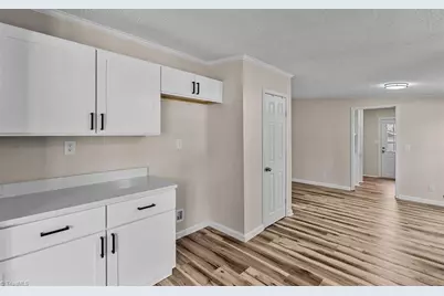 5503 Bridgeview Drive, Greensboro, NC 27406 - Photo 14