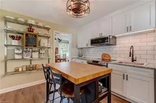 2312 Markland Dr, Greensboro, NC 27408 - Photo 10