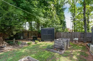 2312 Markland Dr, Greensboro, NC 27408 - Photo 30
