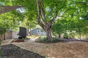 2312 Markland Dr, Greensboro, NC 27408 - Photo 4
