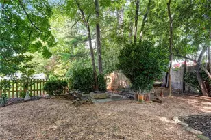 2312 Markland Dr, Greensboro, NC 27408 - Photo 32