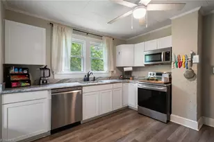 431 Stratton Ave, Winston-Salem, NC 27101 - Photo 6