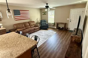104 E Gene Hairston St, Madison, NC 27025 - Photo 6