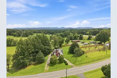 4105 Boone Trail, North Wilkesboro, NC 28659 - Photo 48