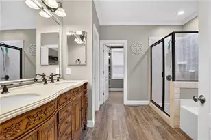 8915 Grv Pk Dr, Oak Ridge, NC 27310 - Photo 22