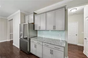 605 Newlyn Dr, Raleigh, NC 27606 - Photo 14
