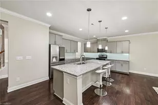 605 Newlyn Dr, Raleigh, NC 27606 - Photo 12