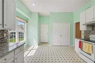 180 Beeson Park Ct, Kernersville, NC 27284 - Photo 10