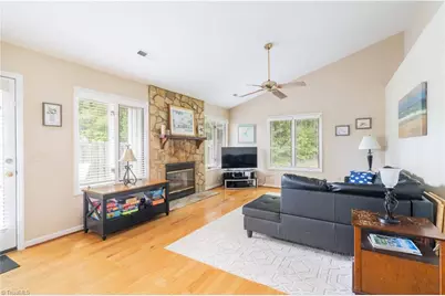 4900 Tamaron Drive, Greensboro, NC 27410 - Photo 12