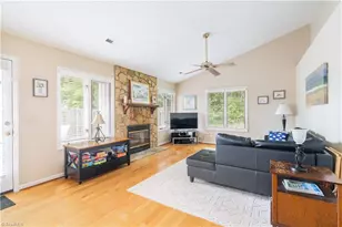 4900 Tamaron Dr, Greensboro, NC 27410 - Photo 12