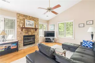 4900 Tamaron Dr, Greensboro, NC 27410 - Photo 8