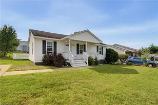 3 Dan Hughes Ct, Greensboro, NC 27405 - Photo 2