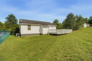 3 Dan Hughes Ct, Greensboro, NC 27405 - Photo 18