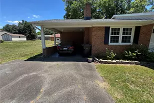 112 Wilson St, Yadkinville, NC 27055 - Photo 6