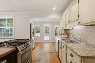 1824 Colonial Ave, Greensboro, NC 27408 - Photo 14