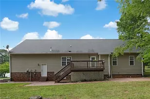 7902 Cress Ct, Oak Ridge, NC 27310 - Photo 26