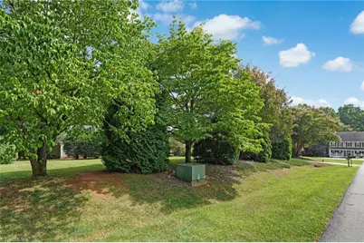 7902 Cress Court, Oak Ridge, NC 27310 - Photo 28