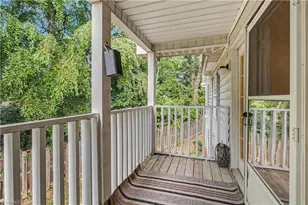 800 Spruill Ct, Greensboro, NC 27409 - Photo 16